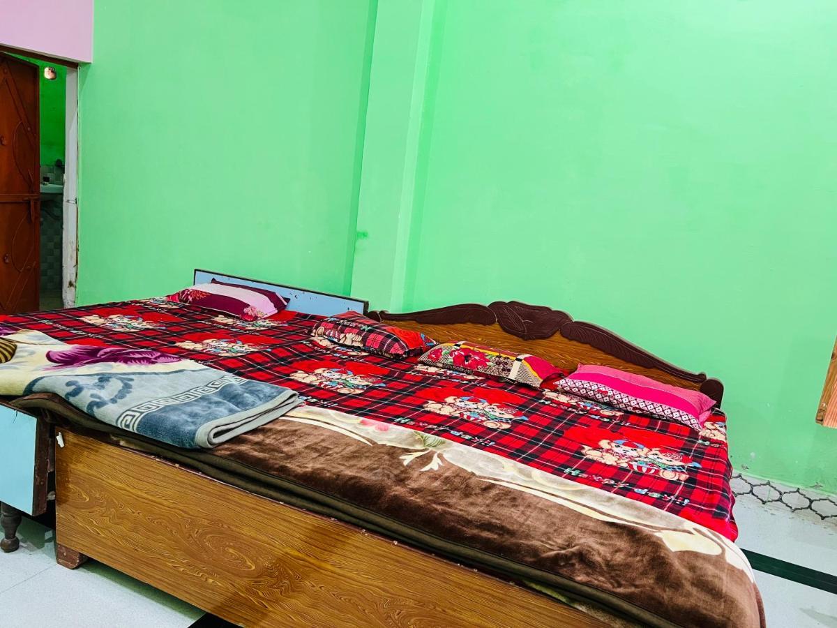 Shreenathji Haveli Hotel Naimisharanya Bagian luar foto