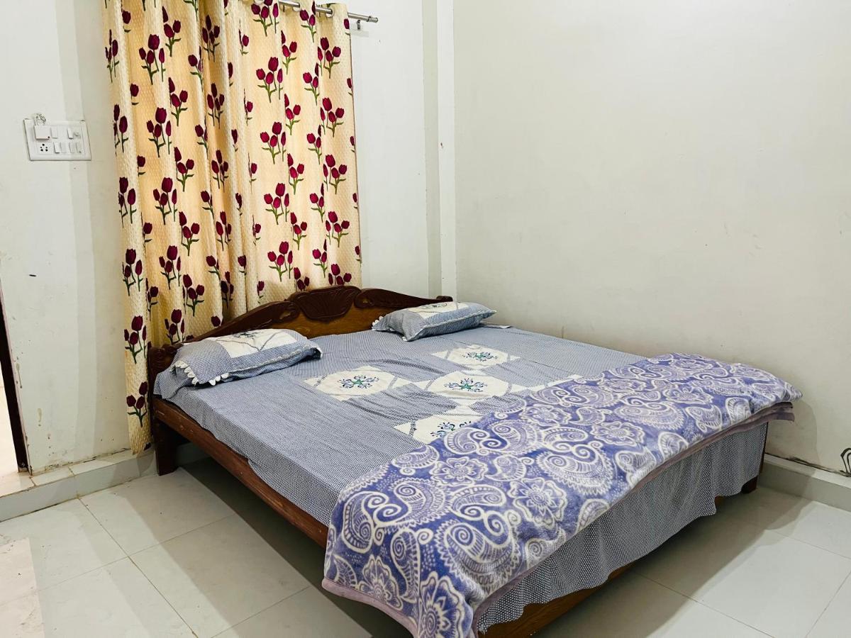 Shreenathji Haveli Hotel Naimisharanya Bagian luar foto