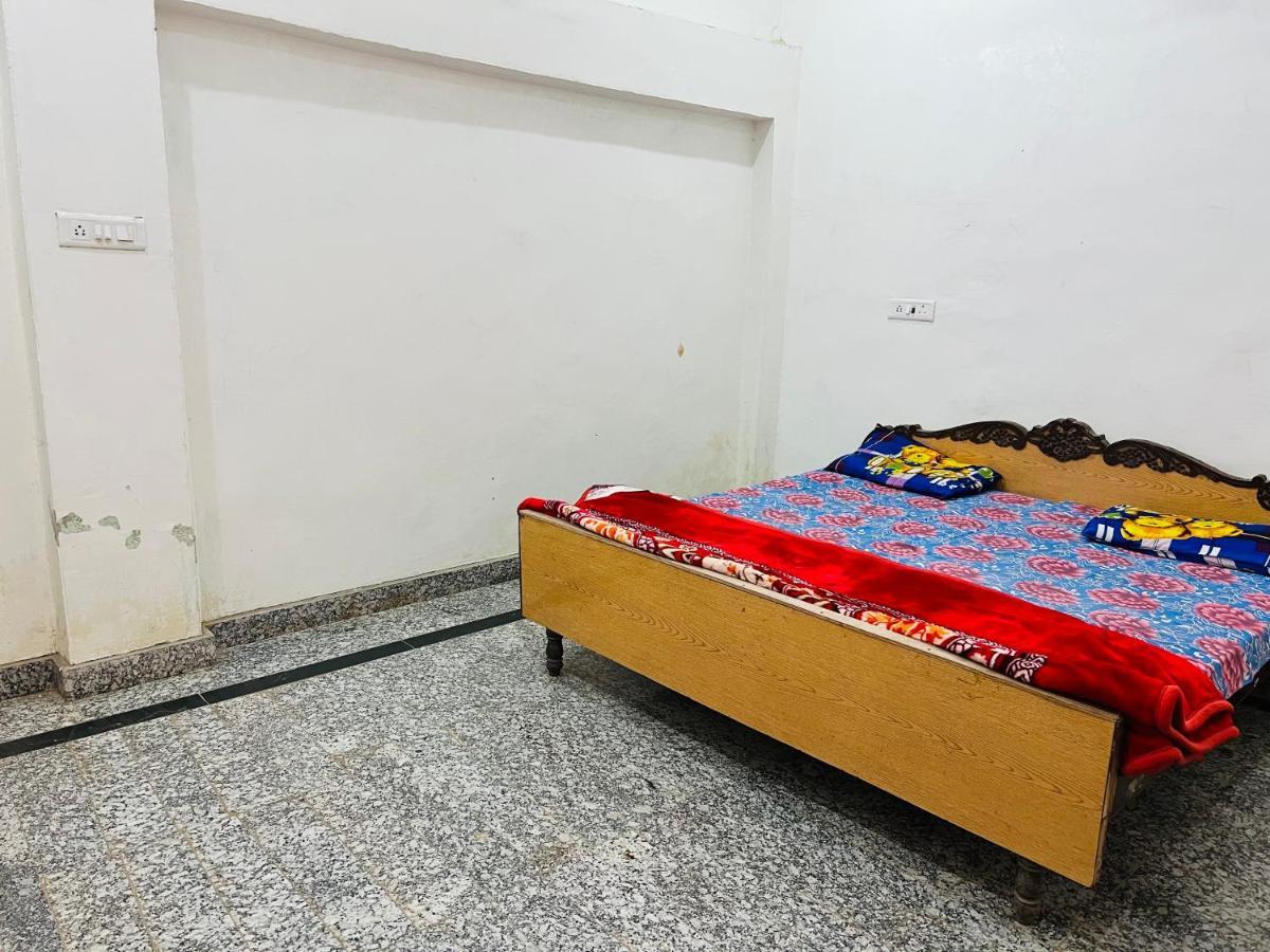 Shreenathji Haveli Hotel Naimisharanya Bagian luar foto